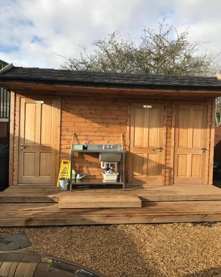Elton Barn Fishery & Retreat Nottingham Exterior photo
